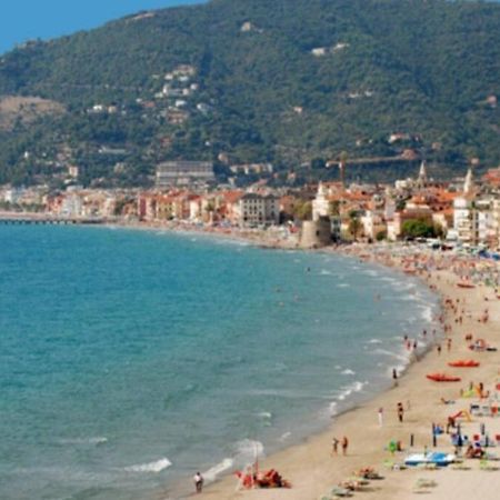 Апартаменти Bilocale A 15 Min Da Alassio E Albenga Ranzo-Borgo Екстер'єр фото